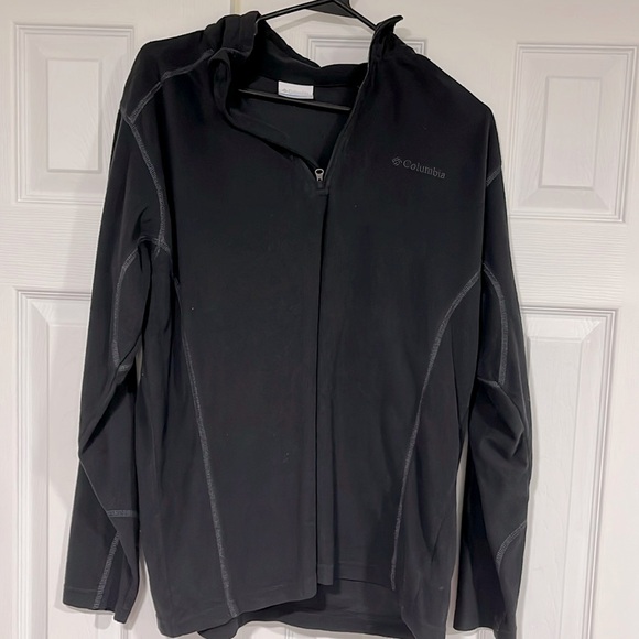 Columbia Sportswear Pull Over Fleece with Neck High Zipper - Size M No Defects - Picture 1 of 3